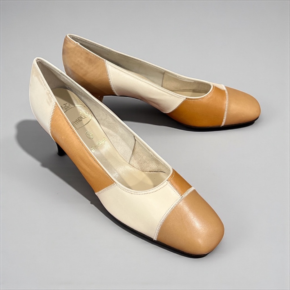 Vintage 1960’s & NEW Gaymode Tan/Cream Colorblock Heels 7.5